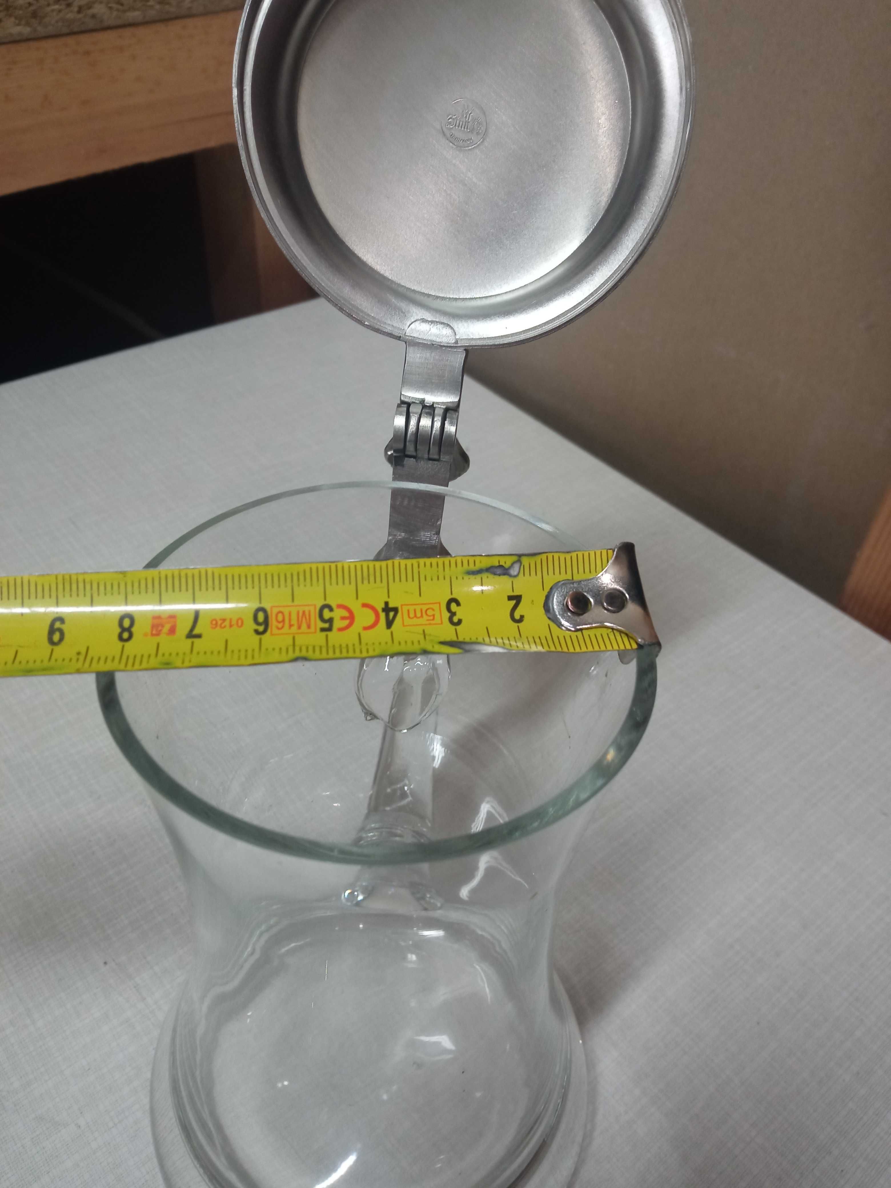 Duży kufel szklany z pokrywą cynową poj. 0,7ml