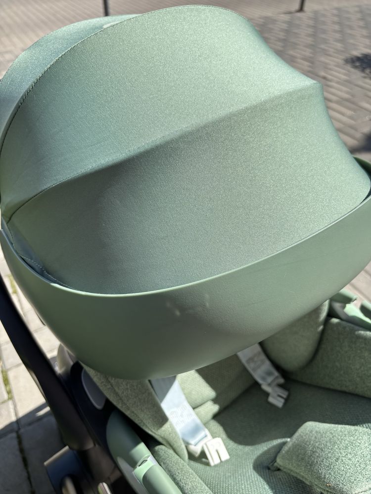 Автокрісло Cybex Cloud T i-Size Plus, колір Leaf Green
