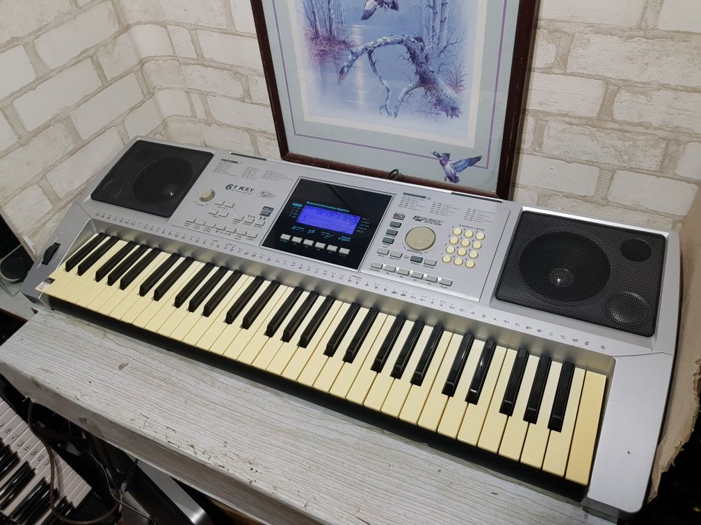 Синтезатор Clifton LP 6210c, Hohner PSK75, на 61 динамічну клавішу