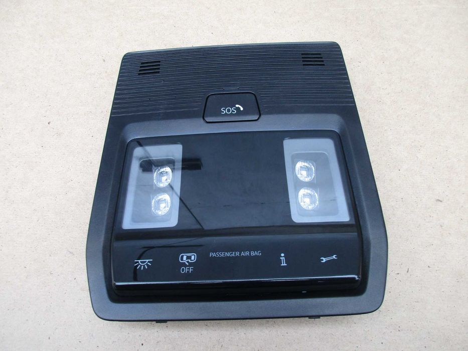 Lampka podsufitki wnętrza VW GOLF VIII