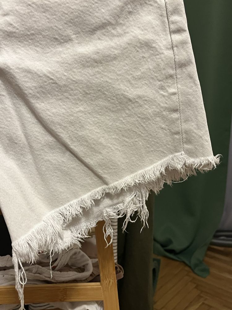 Шорти джинсові білі levis