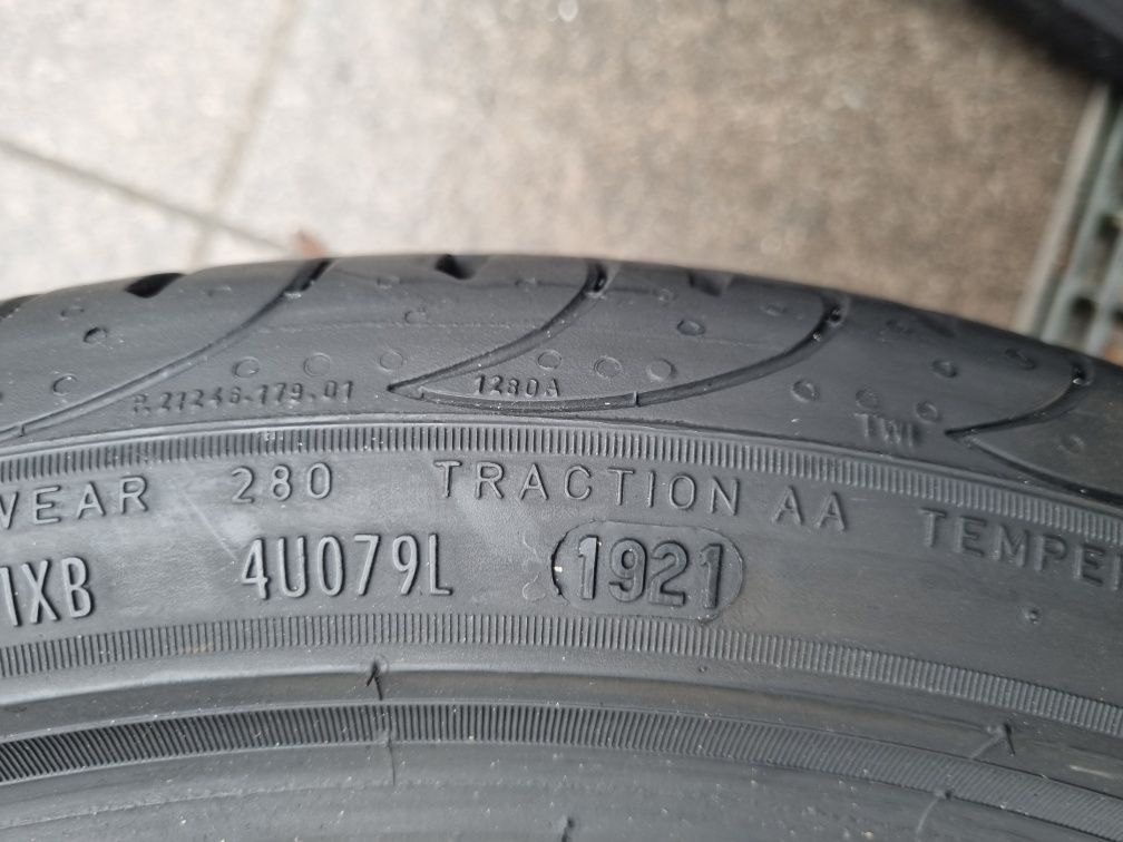 225/40ZR18 92Y Pirelli P Zero Nero GT 8mm