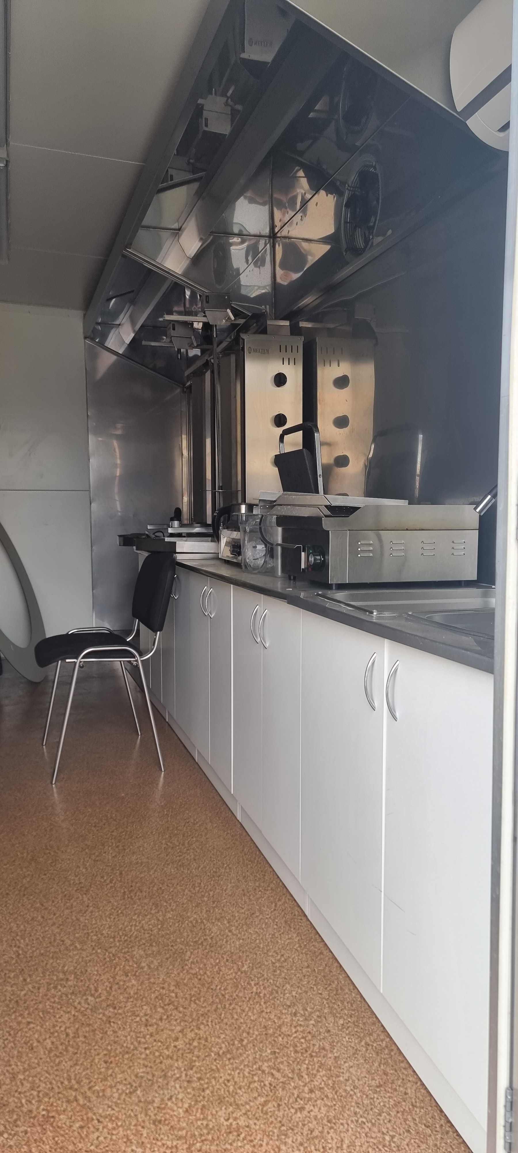 Przyczepa gastronomiczna Kebab całoroczna Nowa 5x2,3m food truck