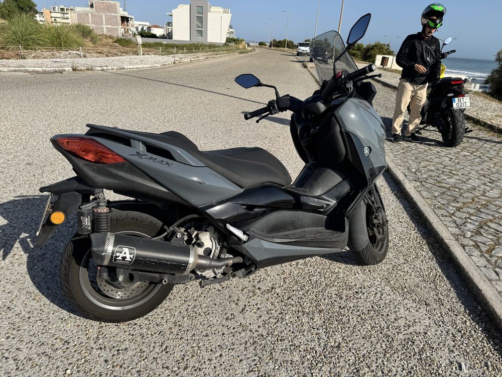 Xmax 300 Tech Max