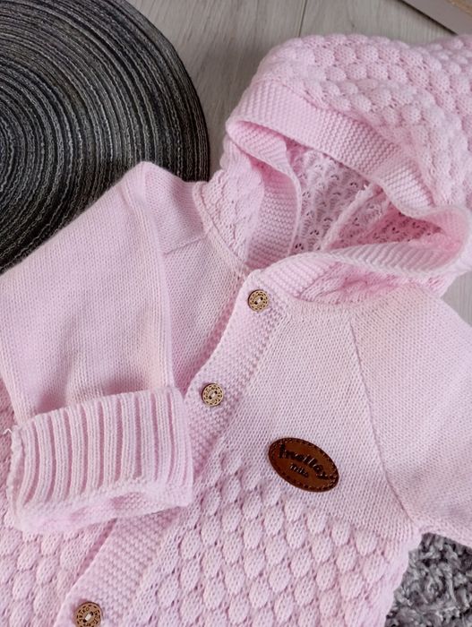 В'язаний комбінезон для дівчинки