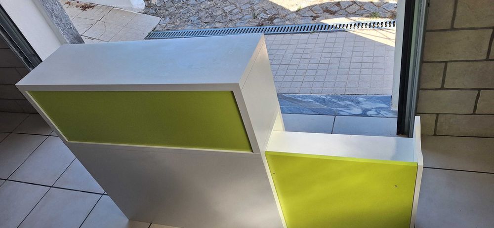 Cabeceira com arrumação para cama de solteiro IKEA FLAXA