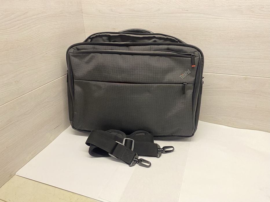 Сумка портфель Lenovo ThinkPad для ноутбука 15,6"  42×30×10 см