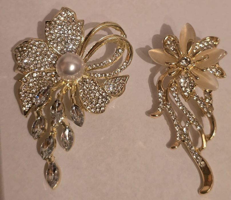 2szt. Broszka przypinka ozdoba myśliwska do munduru galowego leśnika.