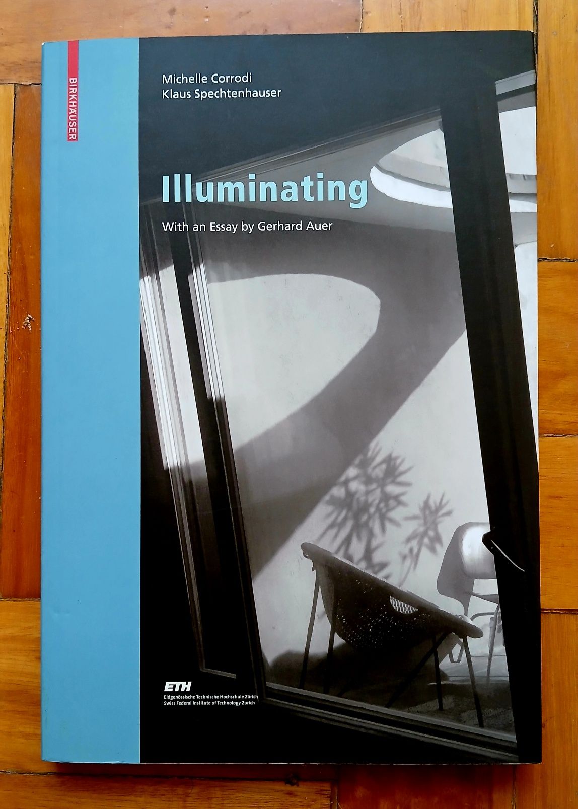 Livro Illuminating
