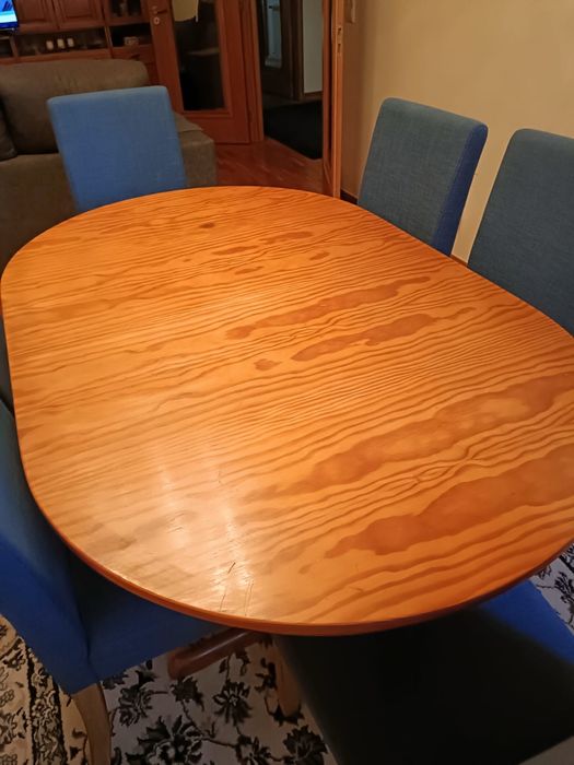 Mesa de jantar em pinho