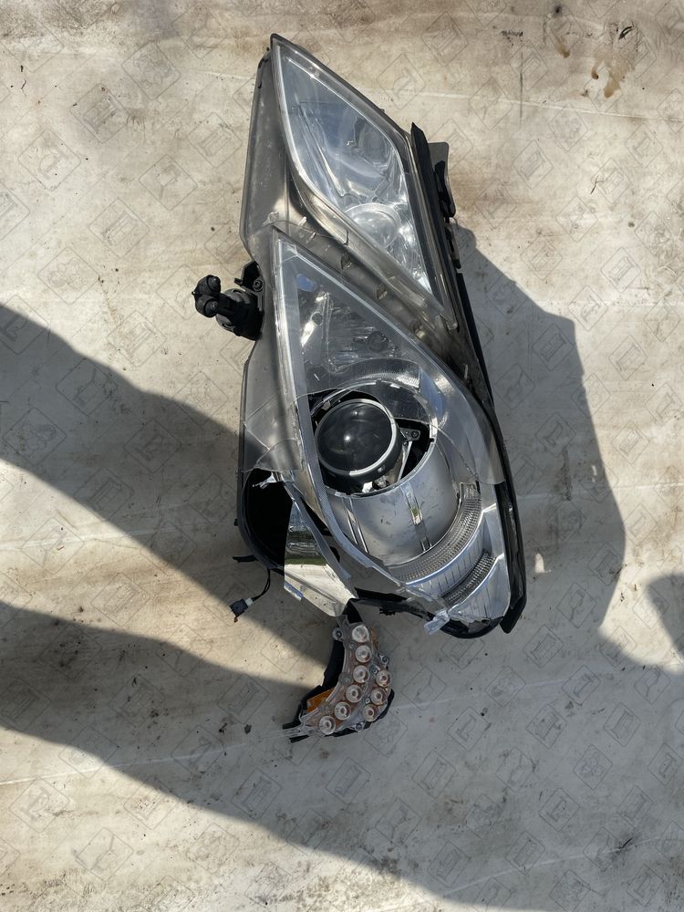 Lewa lampa przod bi xenon Mercedes w207 w212