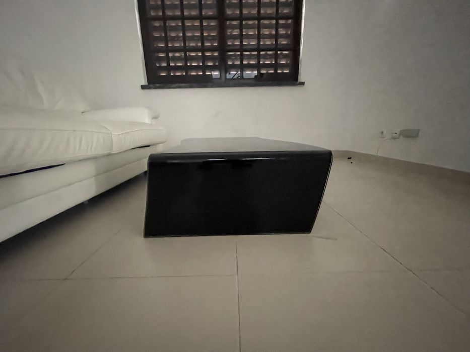 Mesa de sala como nova preta