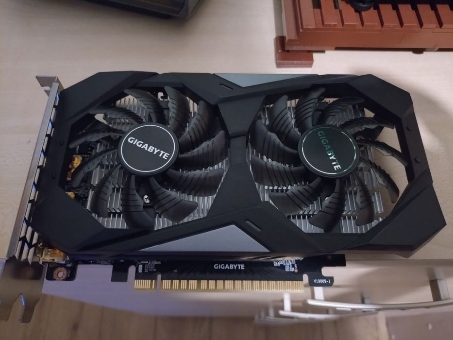 Karta graficzna Gigabyte GTX 1650 4GB