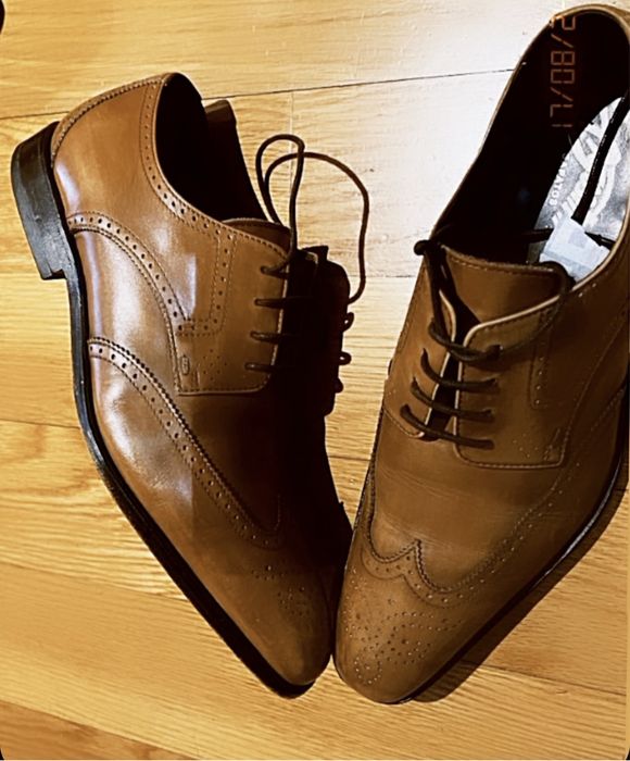 Sapatos  em pele camel Agostini