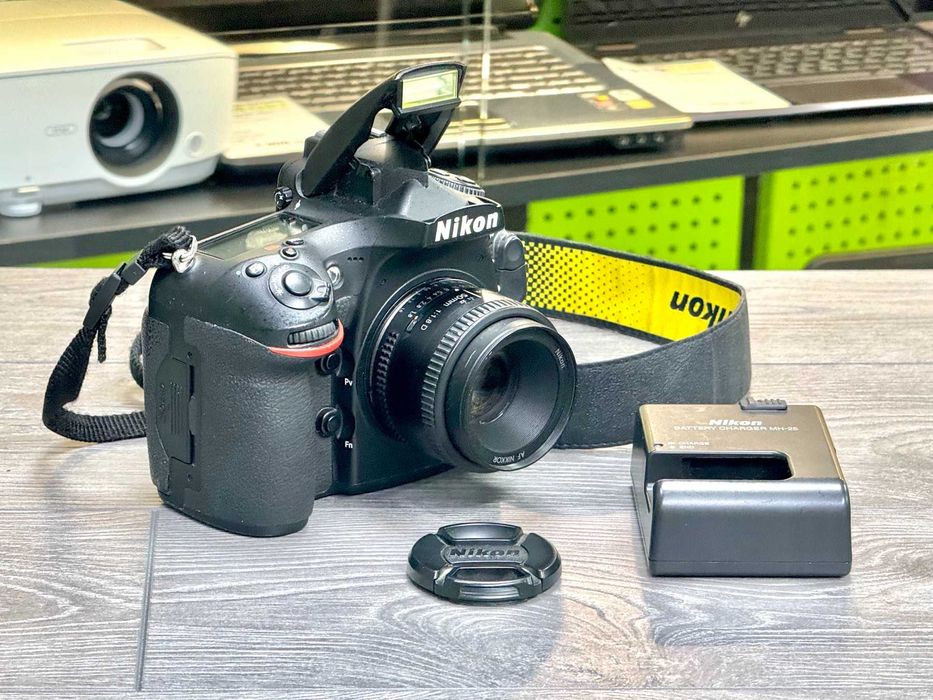 Фотоапарат NIKON D810 + об'єктив Nikon AF Nikkor 50mm 1:18 D