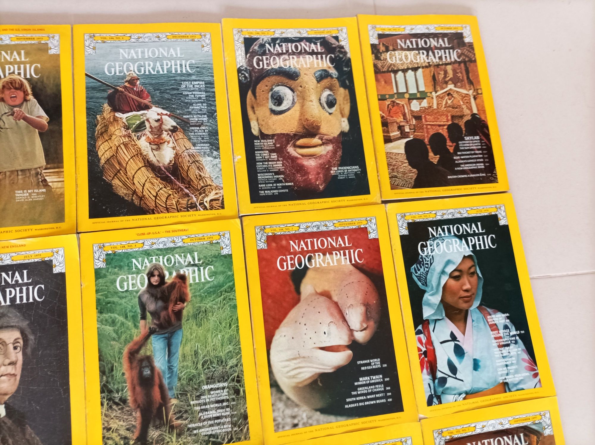 Lote de 30 revistas National Geographic antigas - Anos 70 (USA)