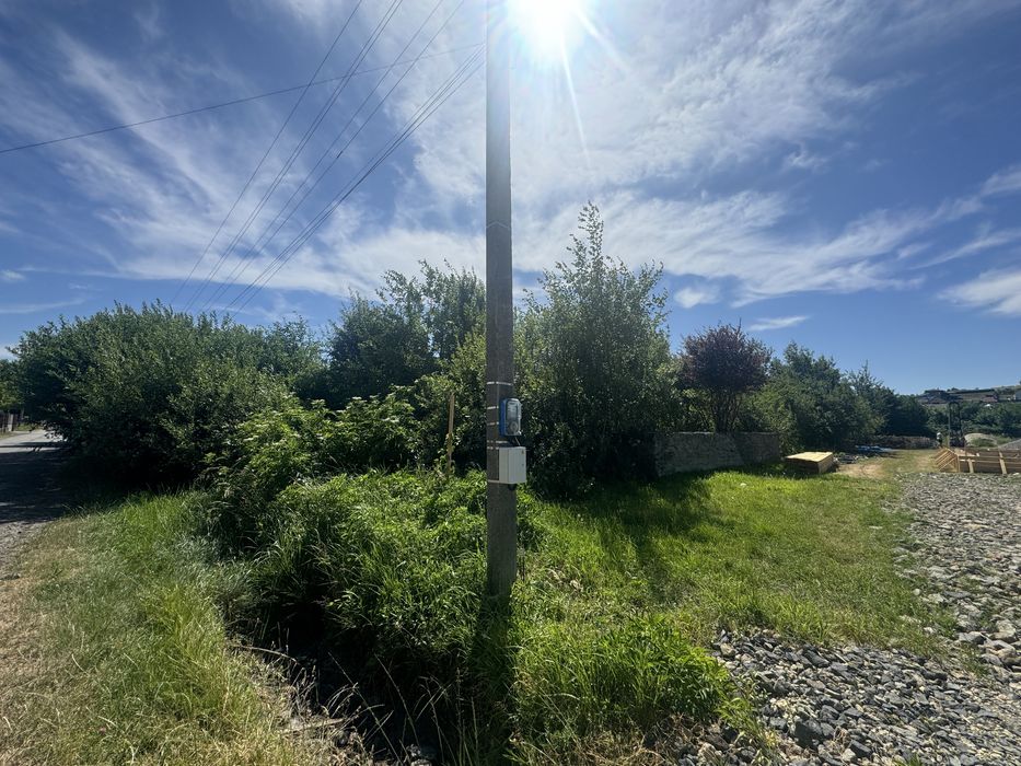 Продаж ділянки в.Лази/15 соток/Газ/Світло/Асфальт