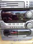 mini wieża audio JVC MX-D302T.

Stan techniczny:

Radio FM: sprawne, d