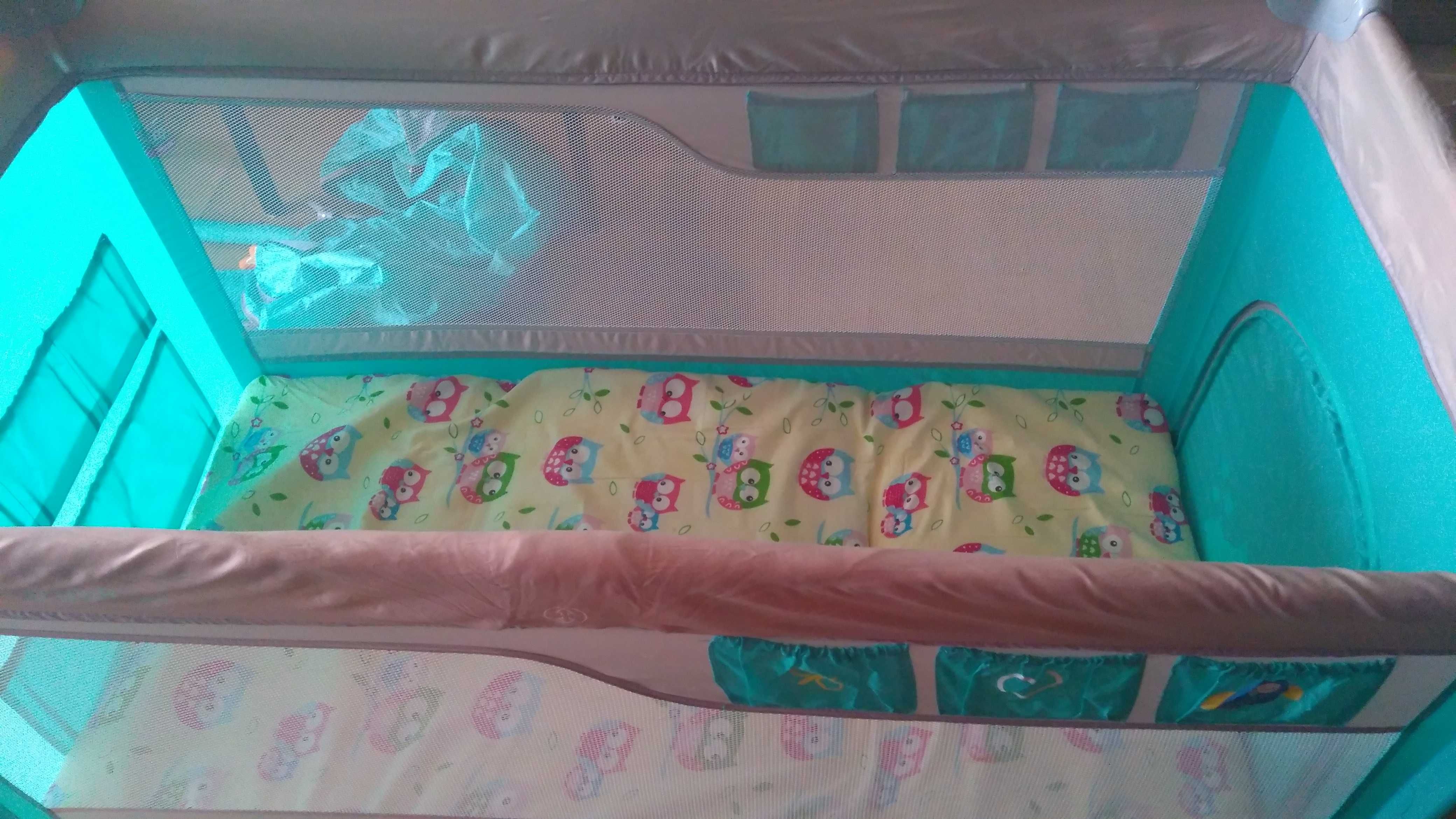 Łóżeczko turystyczne Baby Design z materacem