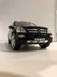 Автомодель Minichamps Mercedes-Benz GL-Class  1:18 модель машины