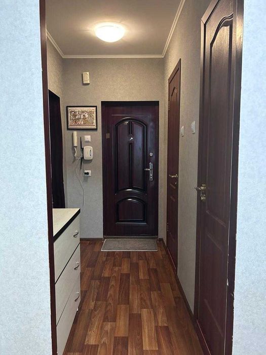 Сдам красиву 1-кім.Кв.(РЕМОНТ, Всі меблі. Техніка) 2этаж Рн ЦЕНТР/ЦУМ