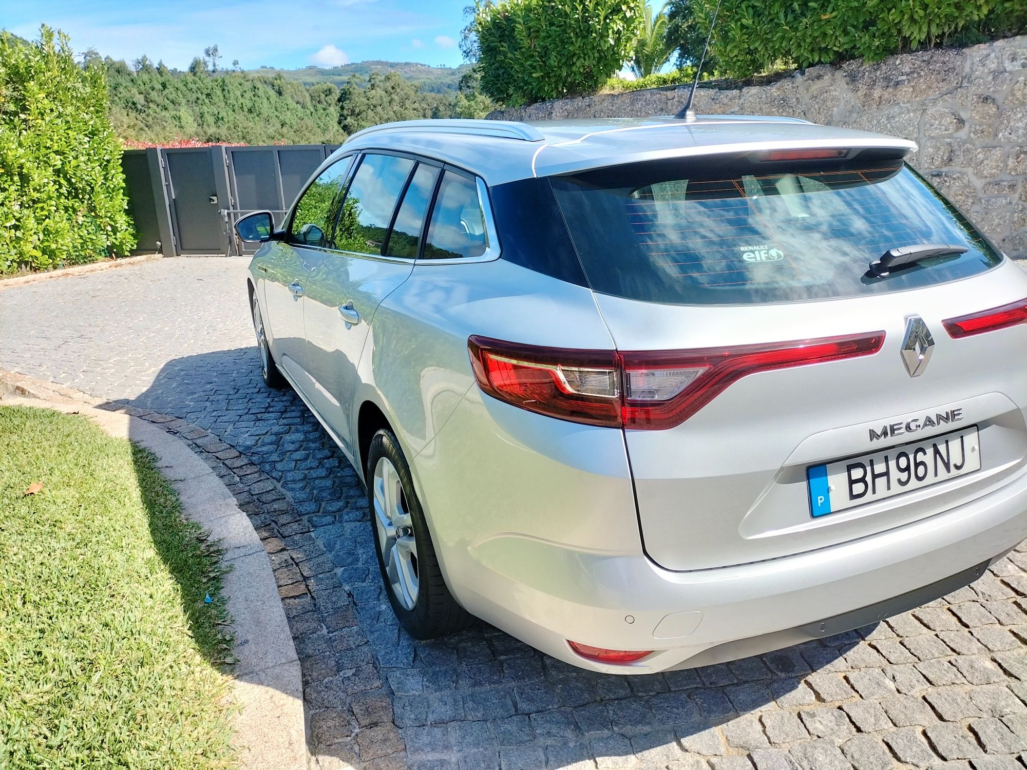 Renault Megane sport tourer