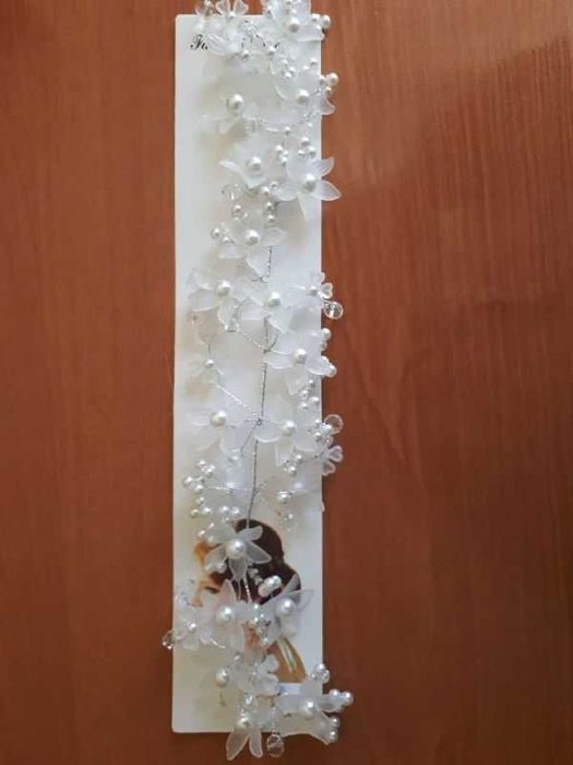Прикраса для зачіски.