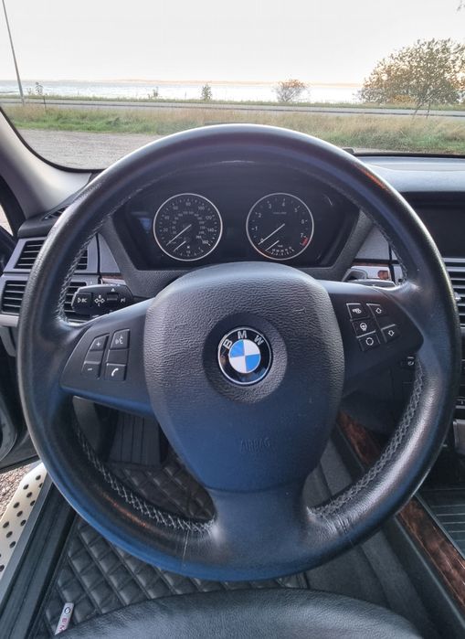 BMW X5 2013 (E70)