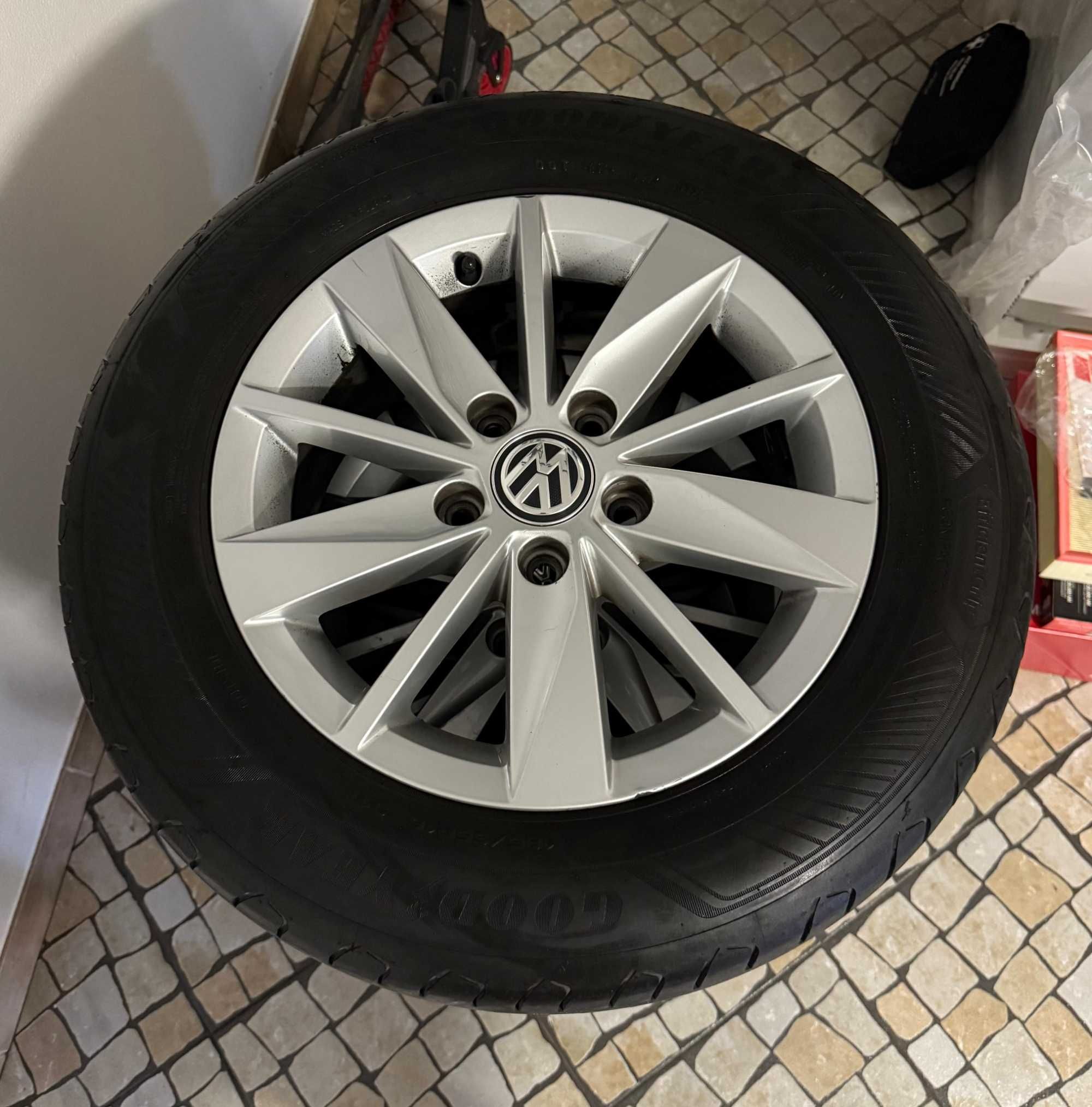 Jantes Originais Volkswagen 15´´ - 5x112 com Pneus