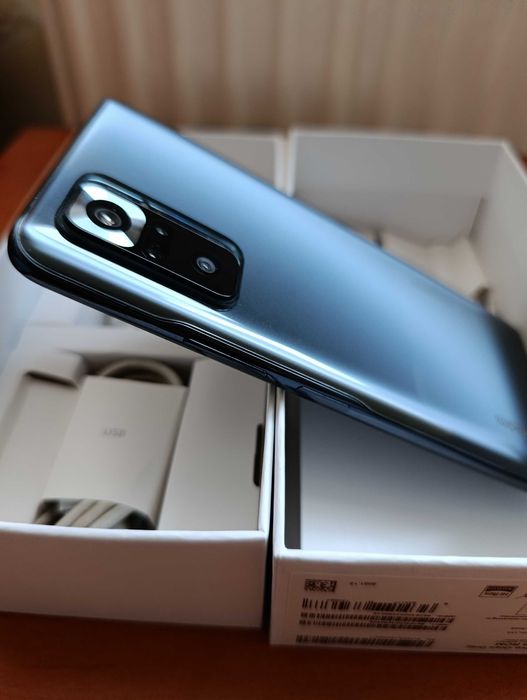 Телефон Ксіомі Redmi Note 10 Pro