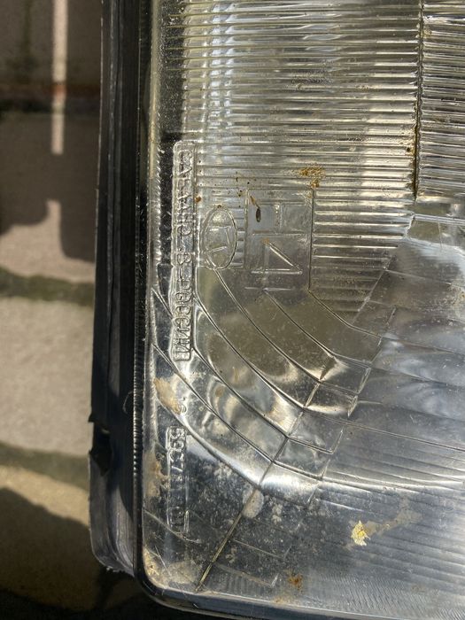 Продам фару оригінал ВАЗ 2107 права.