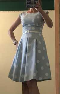 Suknia niebieska w duże grochy