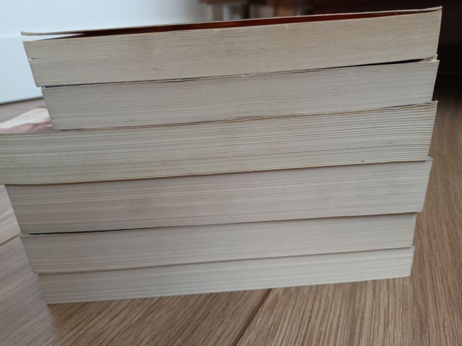 Evans. Doskonały dzień. Hotel pod jemiołą. Dotknąć nieba. Stokrotki w