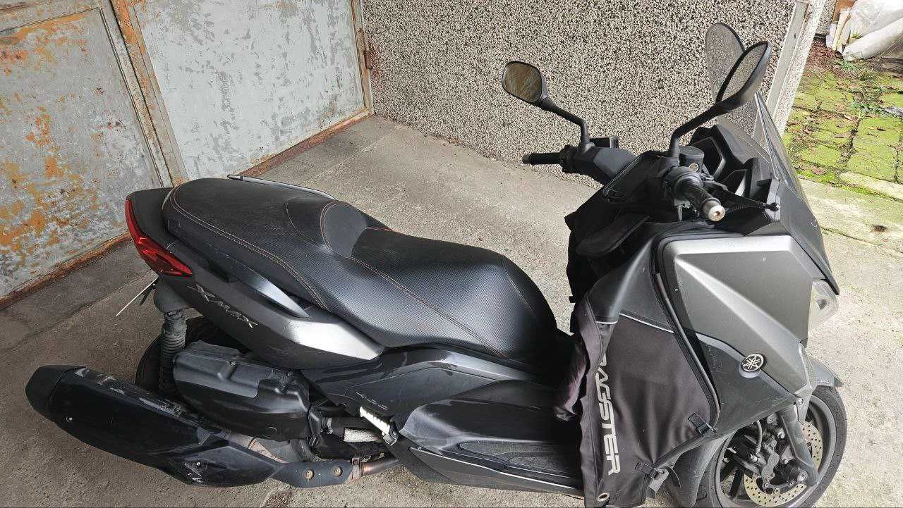 Skuter Yamaha Xmax 400 cc