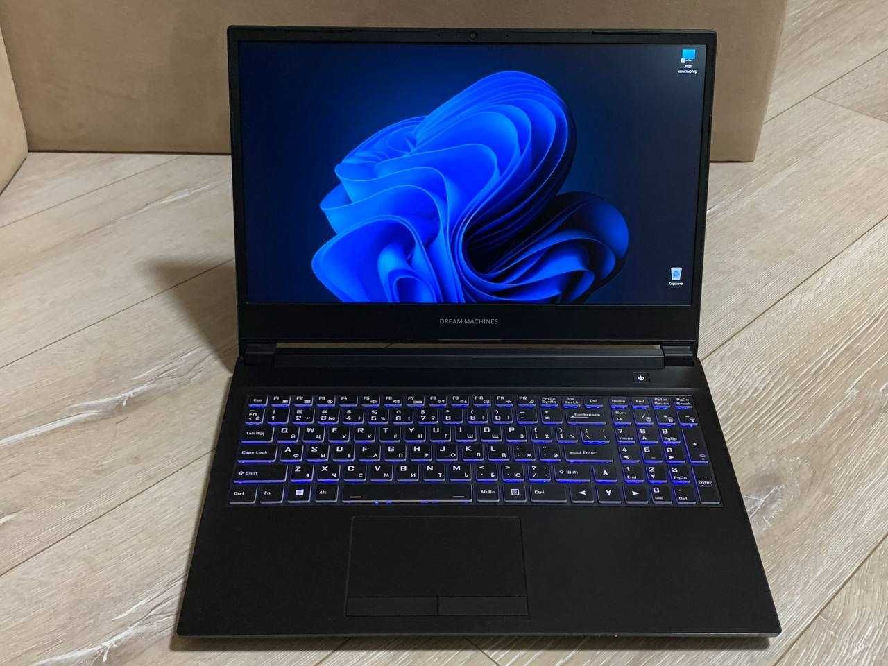 Ноутбук игровой Dream Machines ОЗУ 32 Гб, SSD 500 Гб, G1650-15
