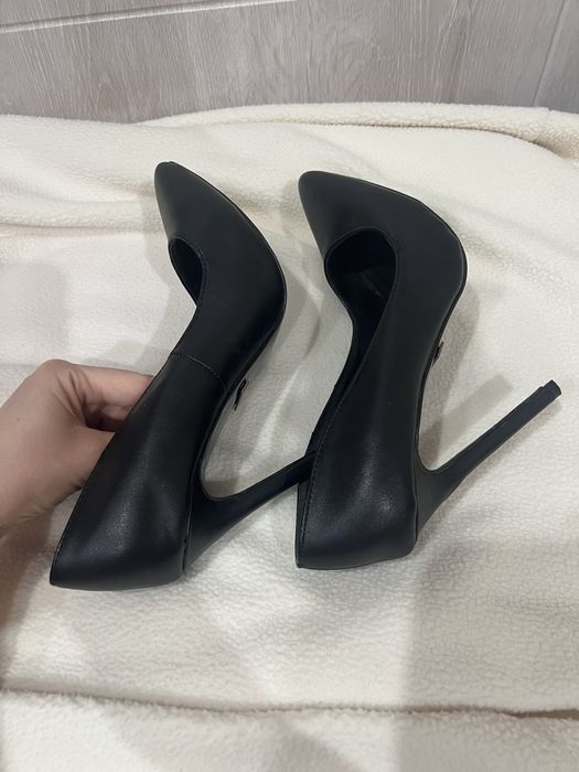 43розмір туфлі класичні на широку ногу