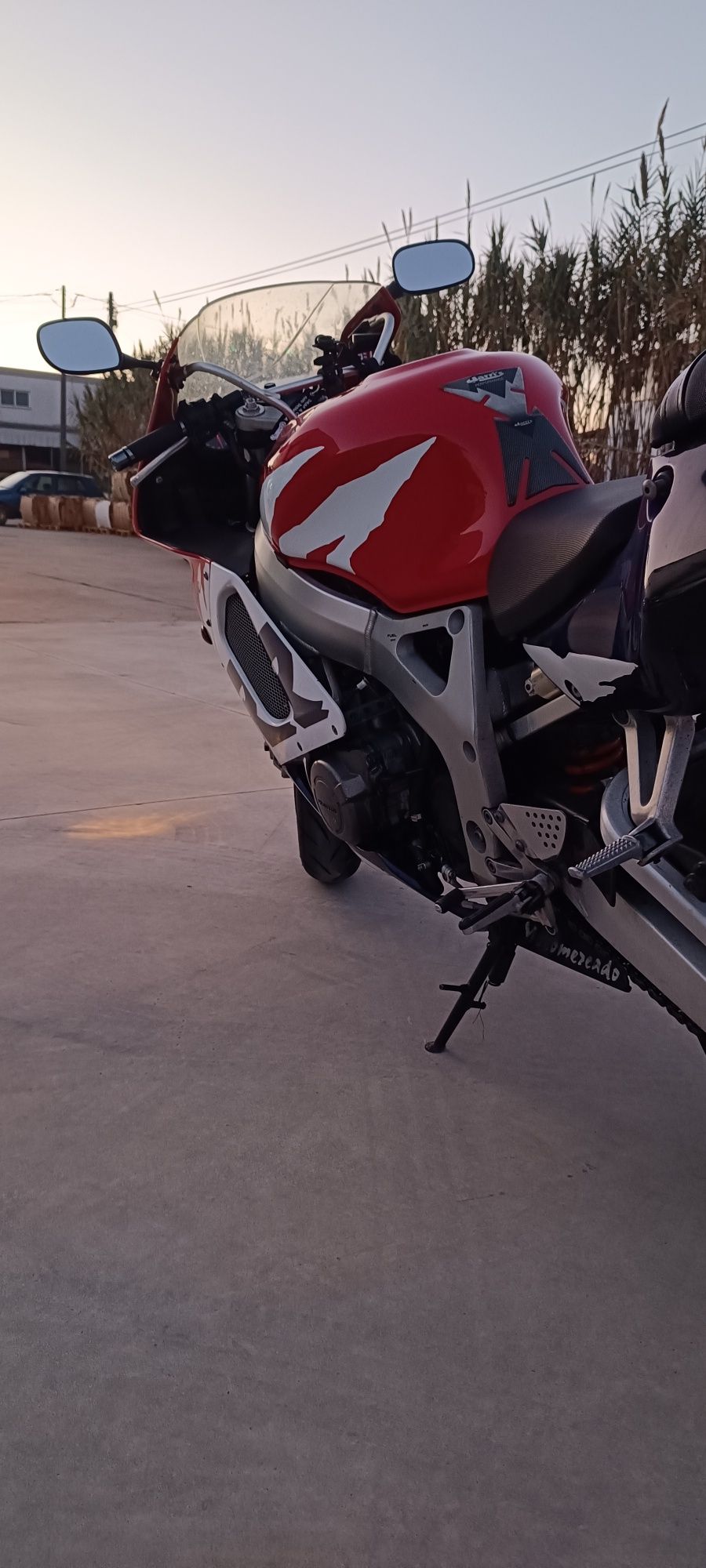 Honda CBR900RR 1999 ~55.000 kms