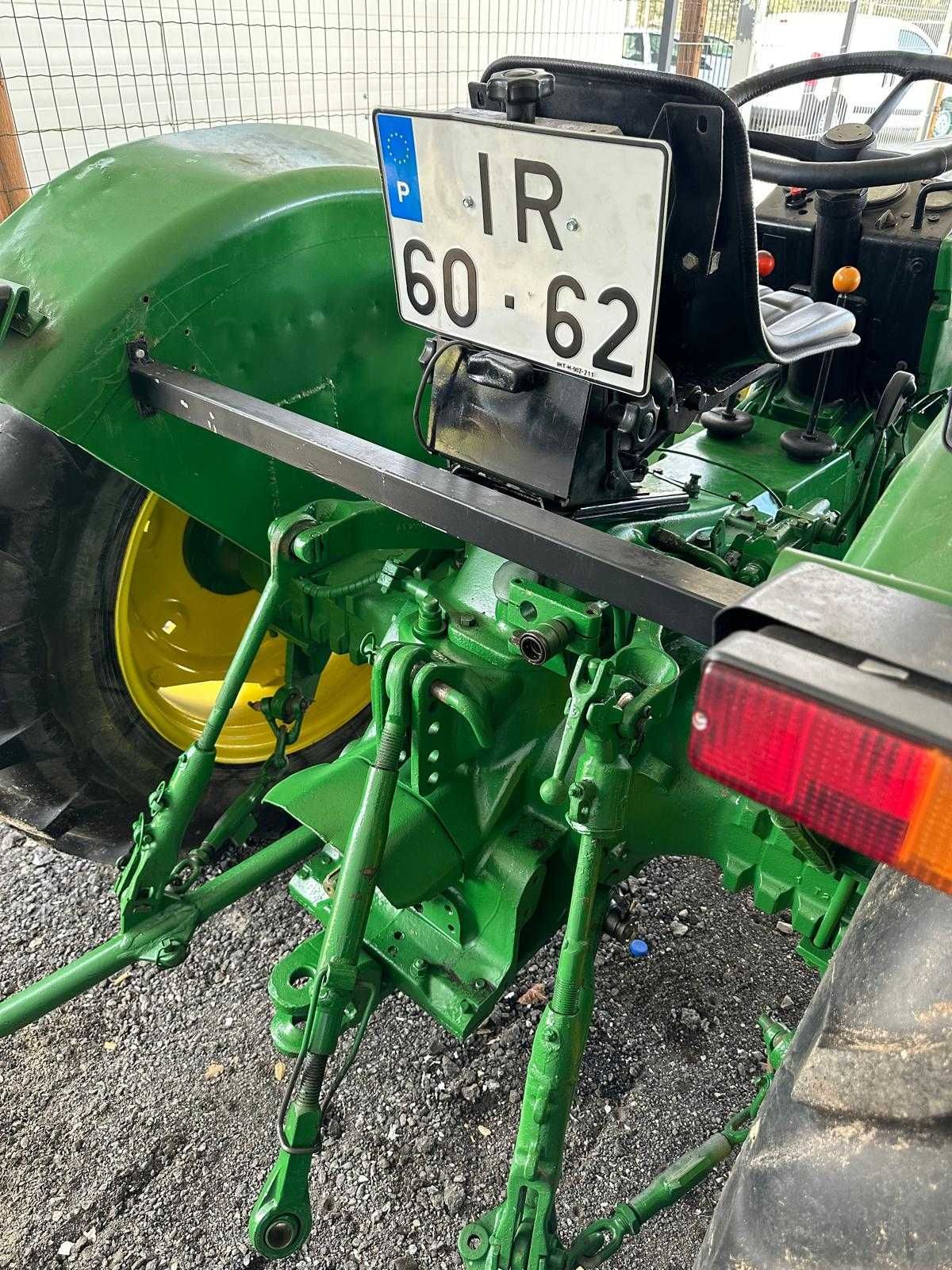 John deere 1030 .