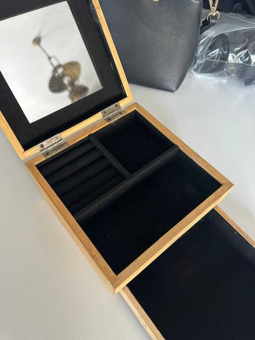 Caixa de Joias em madeira