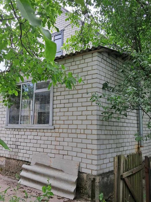 Продам новый 4-х комн. дом, земли 50 сот. Все удобства.