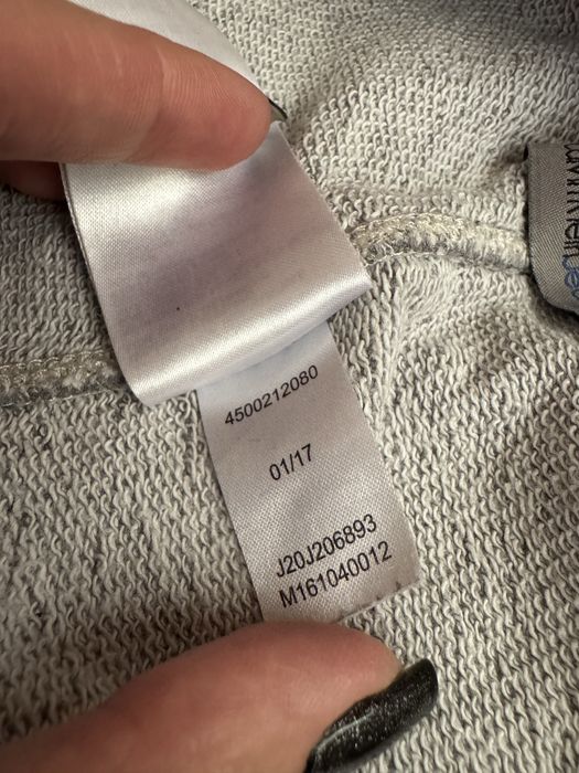 Оригінальні жіночі шорти Calvin Klein (L)