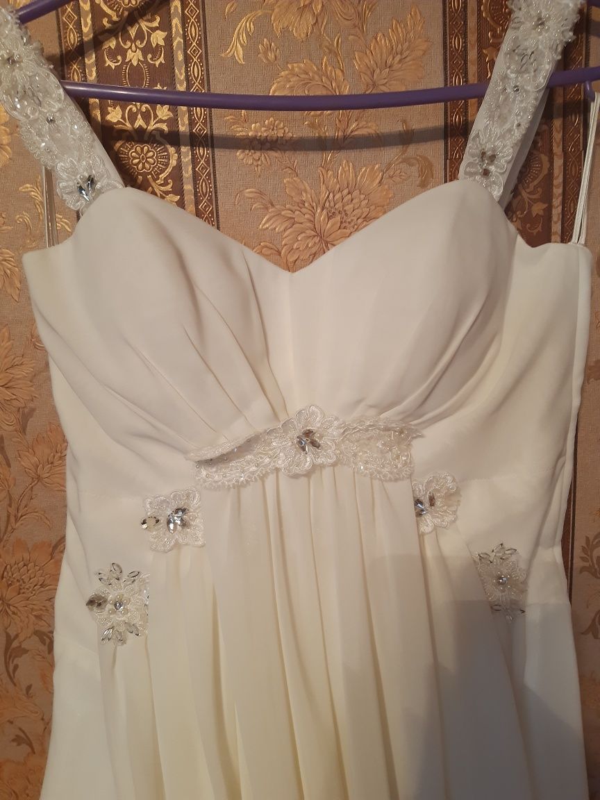 Свадебное платье (идеально для беременных)