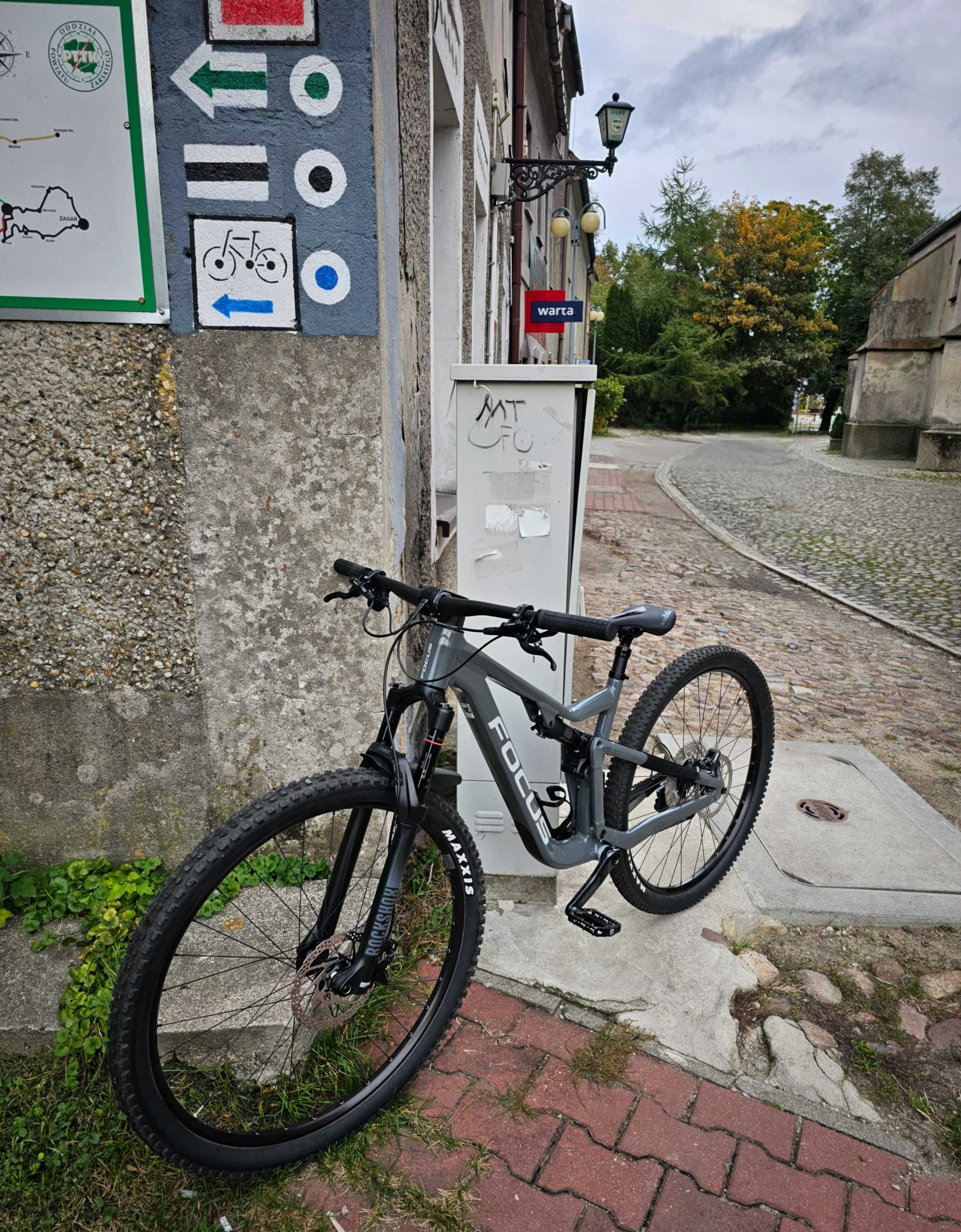 Rower full mtb focus thron 6.8 fs rozm. M trail