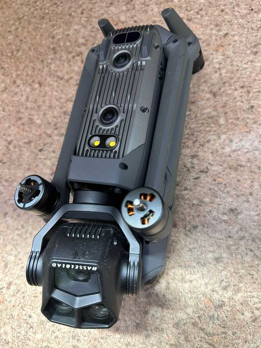 квадрокоптер DJI Mavic 3 pro (тушка)