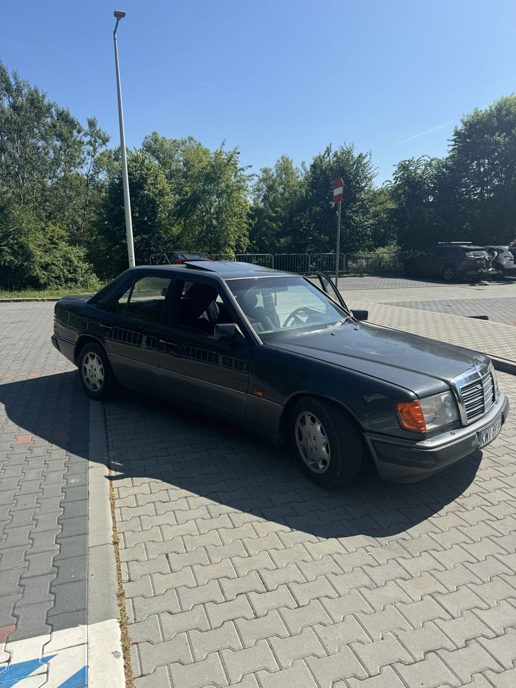 Mercedes W124 2.0B