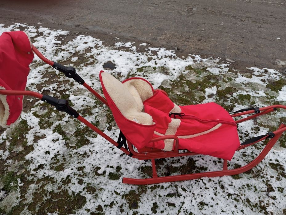 Детские сани,прогулочные,от1 года  до 8лет.