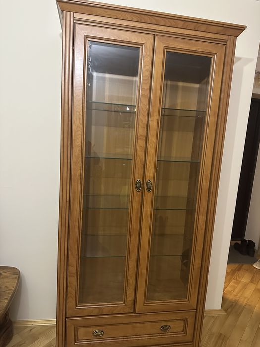 Продається сервант , буфет, вітрина