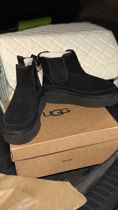 Продам нові  UGG розмір