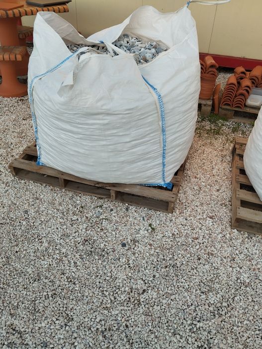 Brita de mármore rolada