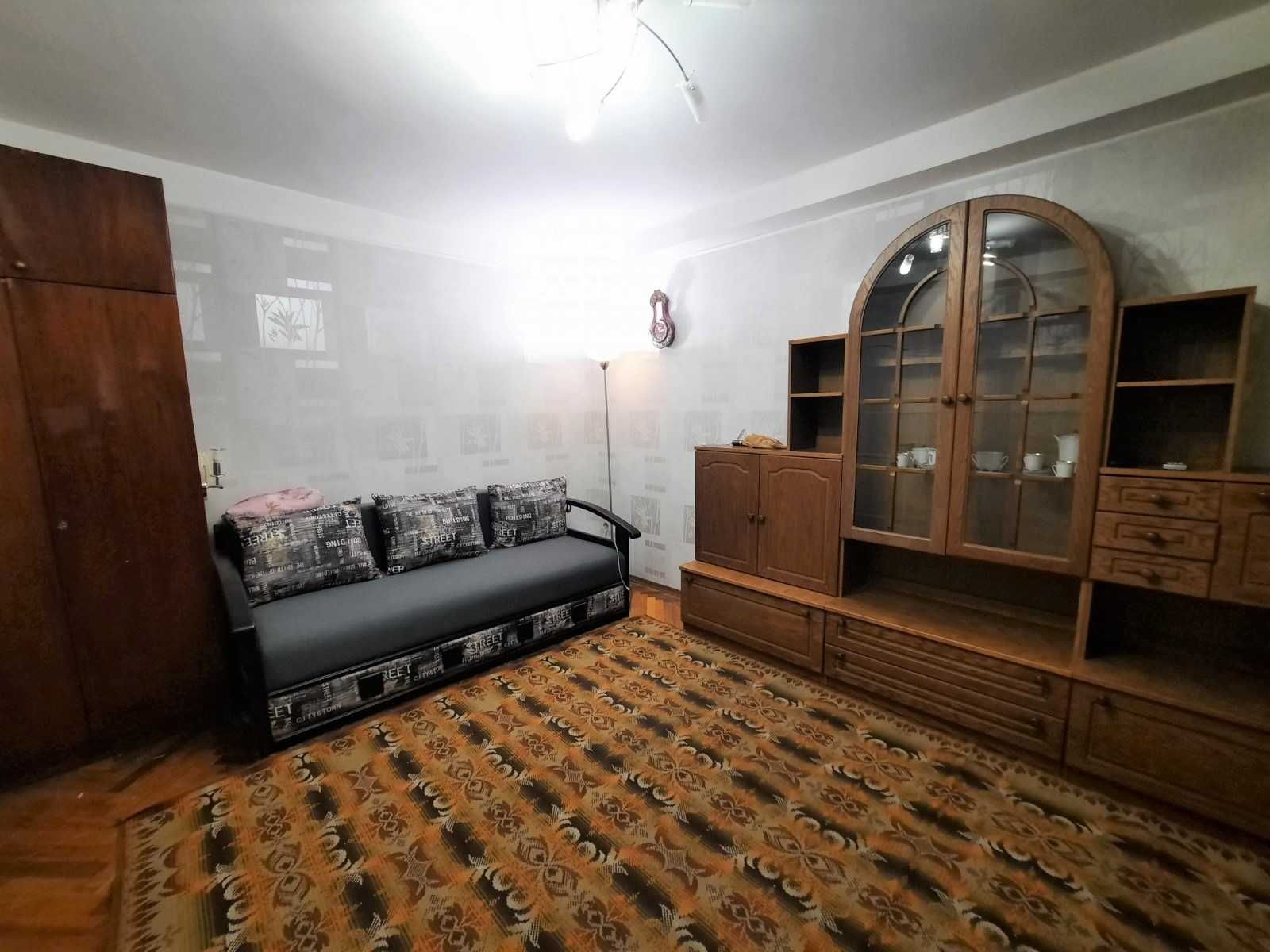 Продаж 1к квартири з прибудовою на Кирилівській 126/2